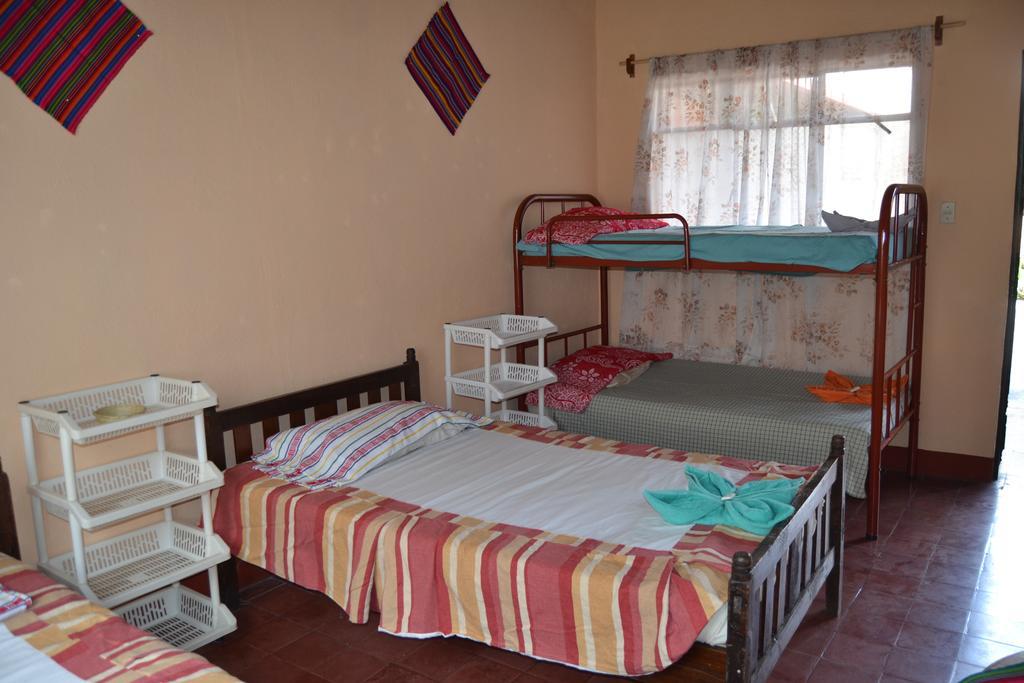 Hostal Morenos Антигуа-Гватемала Экстерьер фото