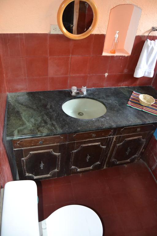 Hostal Morenos Антигуа-Гватемала Экстерьер фото